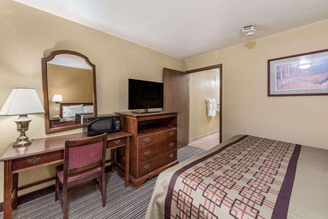 קולומבוס Rodeway Inn מראה חיצוני תמונה
