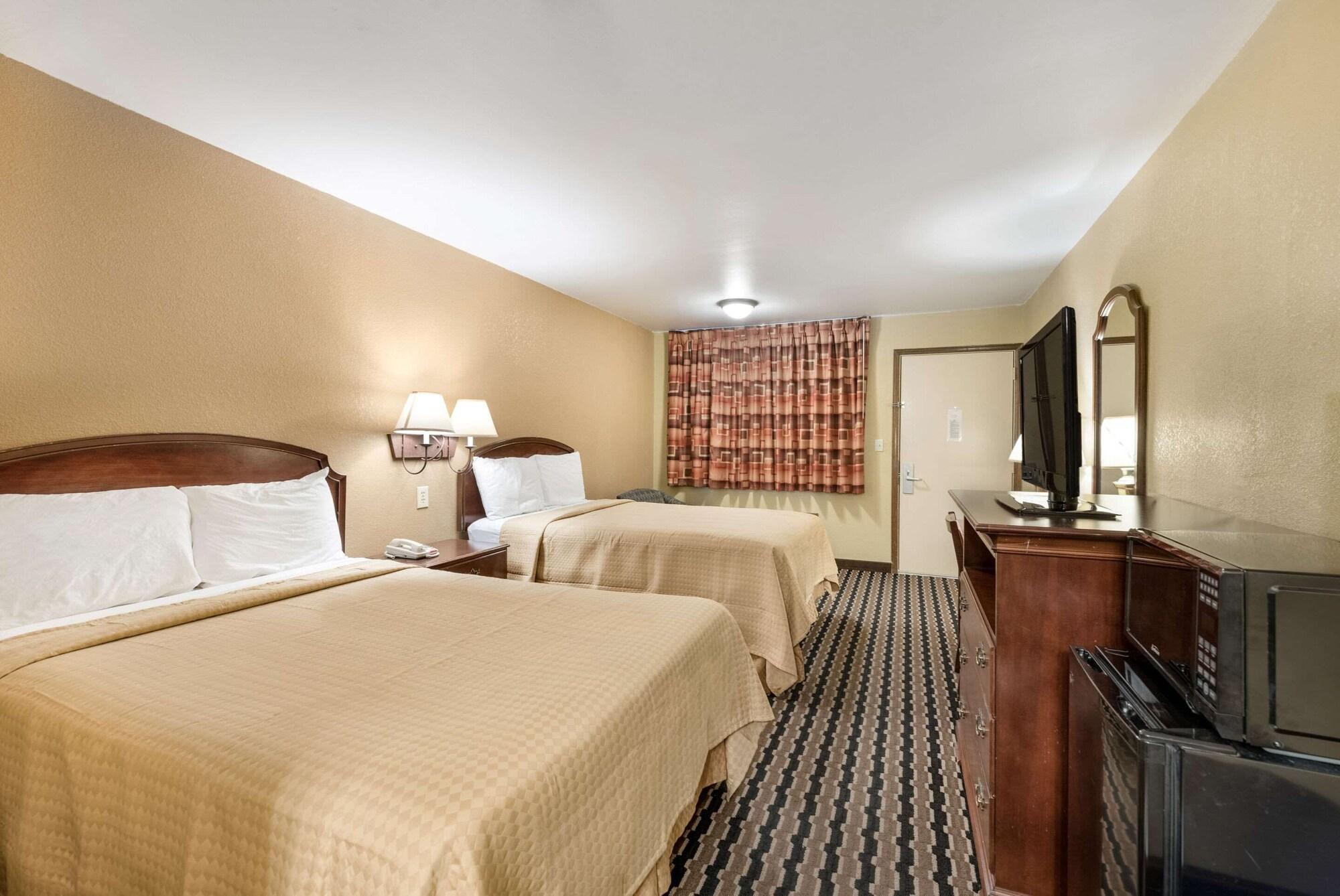 קולומבוס Rodeway Inn מראה חיצוני תמונה