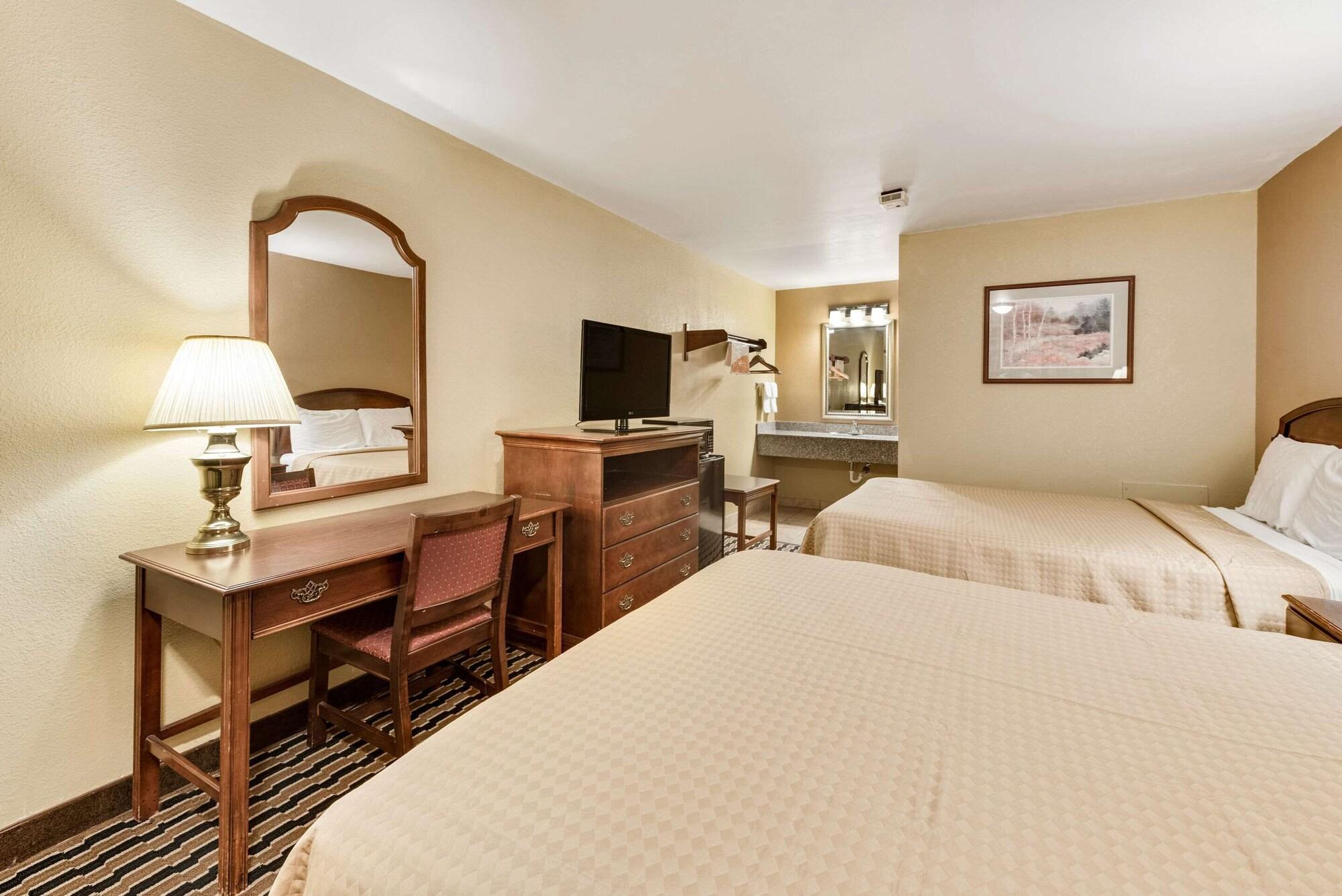 קולומבוס Rodeway Inn מראה חיצוני תמונה