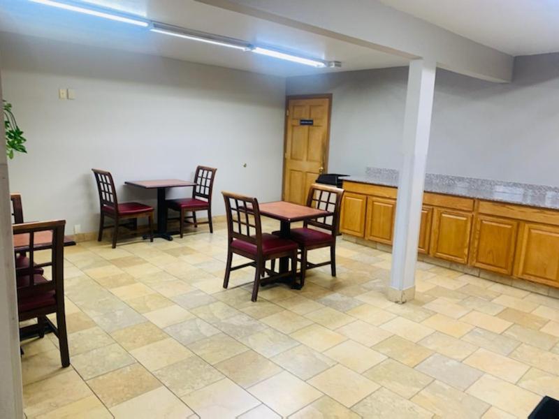 קולומבוס Rodeway Inn מראה חיצוני תמונה